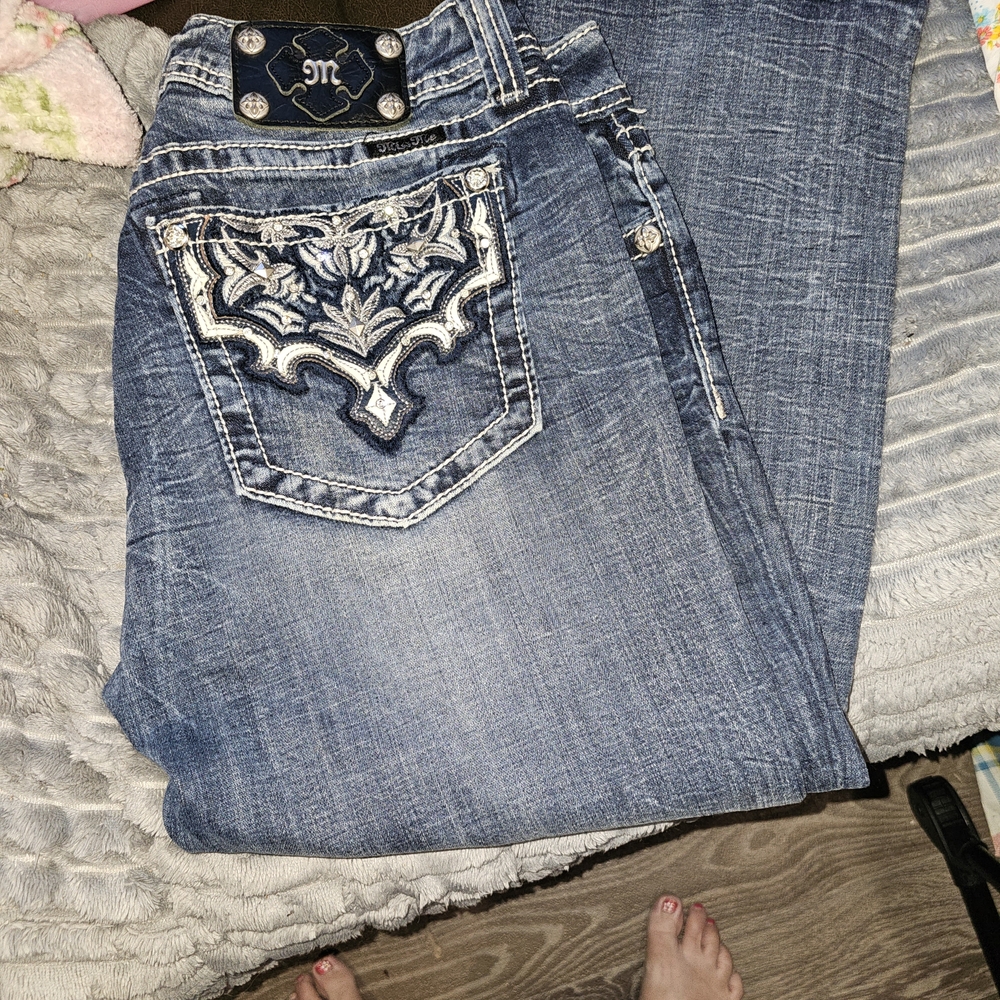Miss me Jean capris size 33